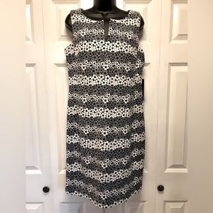 NWT Karl Lagerfeld Paris Dress ( Size 8) Color Black/Gray/ White